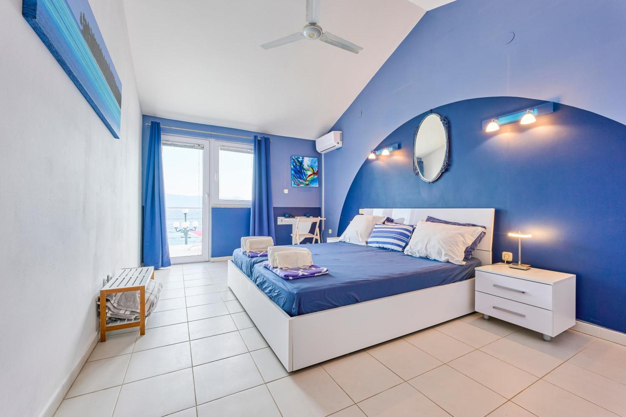 Villa Unique Sur La Plage Pour Des Vacances Inoubliables En Famille Ou Entre Amis Pour 10 Personnes Слатине Екстер'єр фото